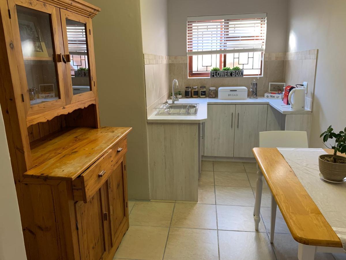 Lavandula Manor Self-Catering Mossel Bay Bagian luar foto