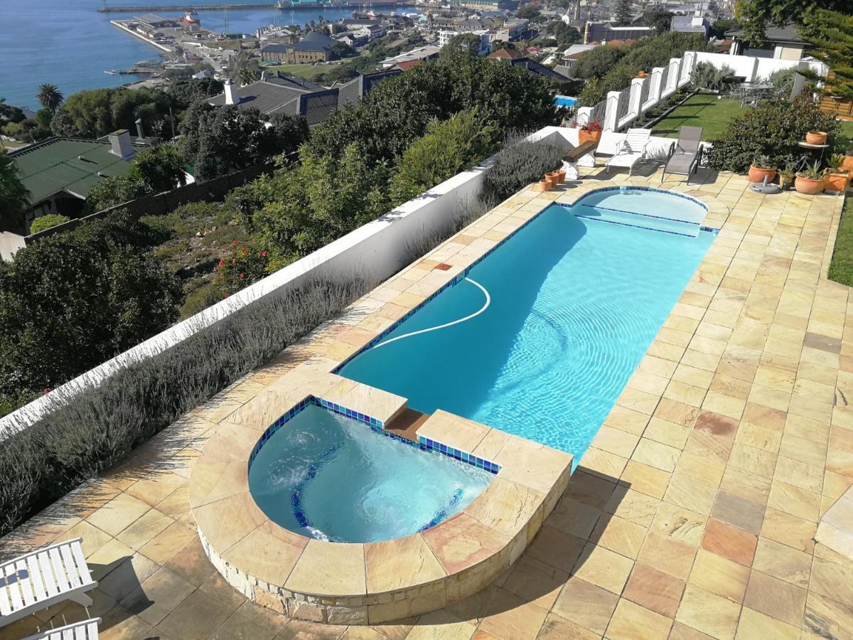 Lavandula Manor Self-Catering Mossel Bay Bagian luar foto